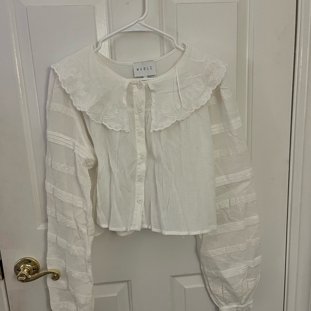 White Embroidered Collar Button-Front Blouse - image 1